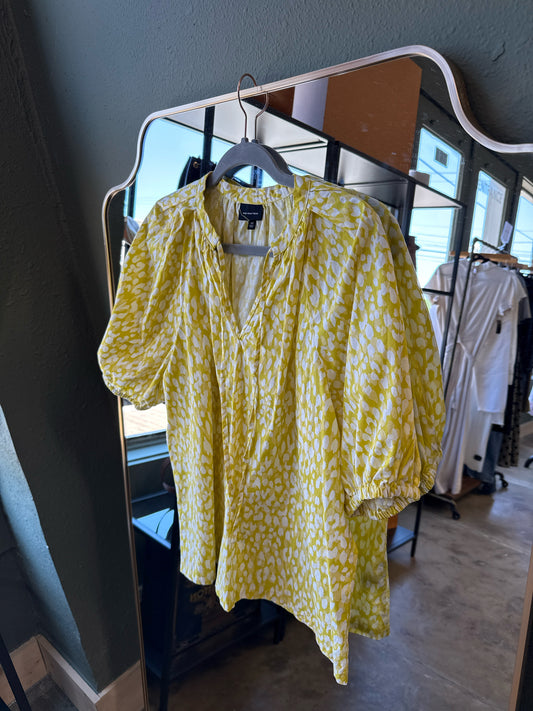 who what wear Size M Yellow Printed Top