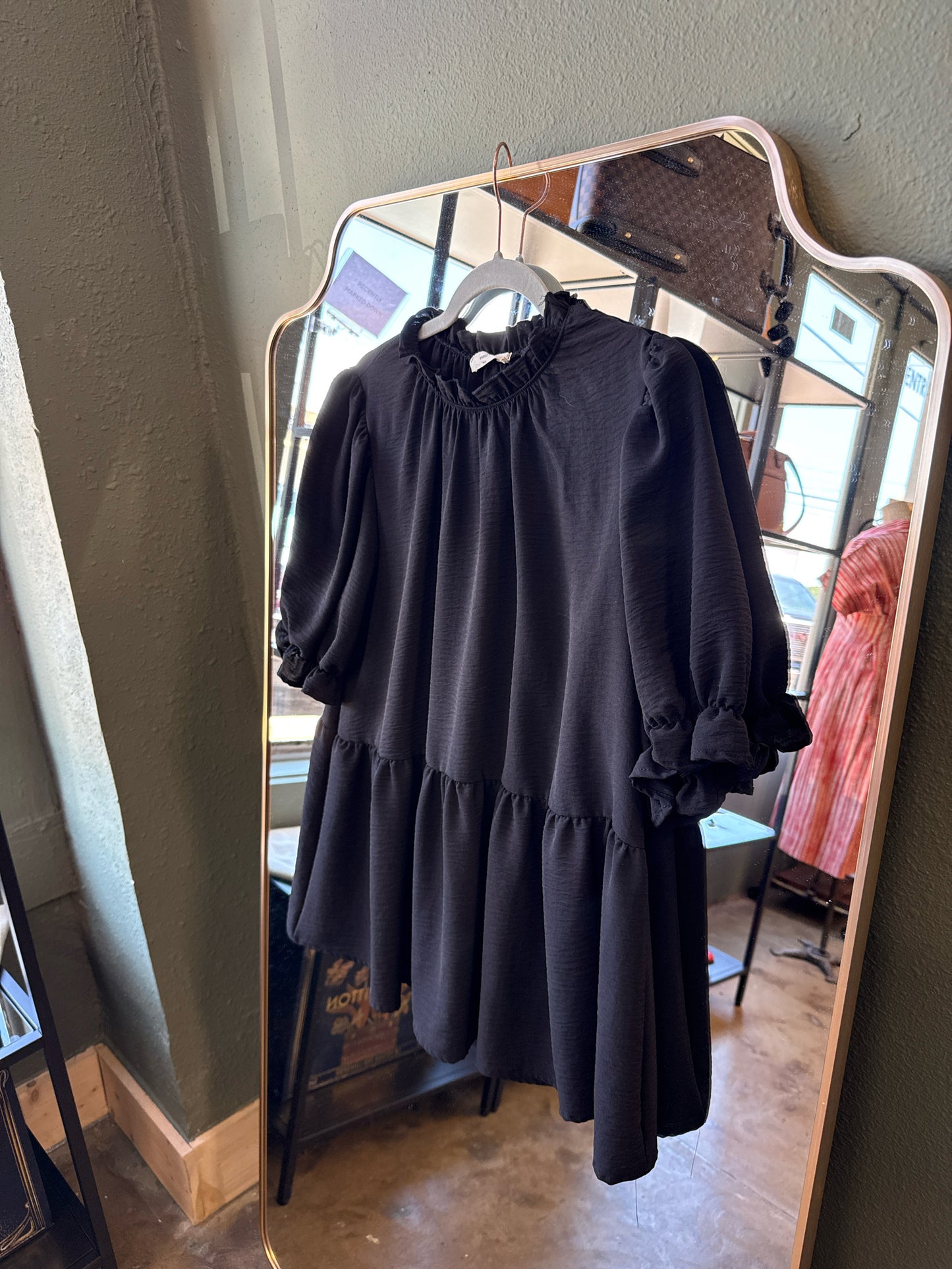 entro Size L Black Top