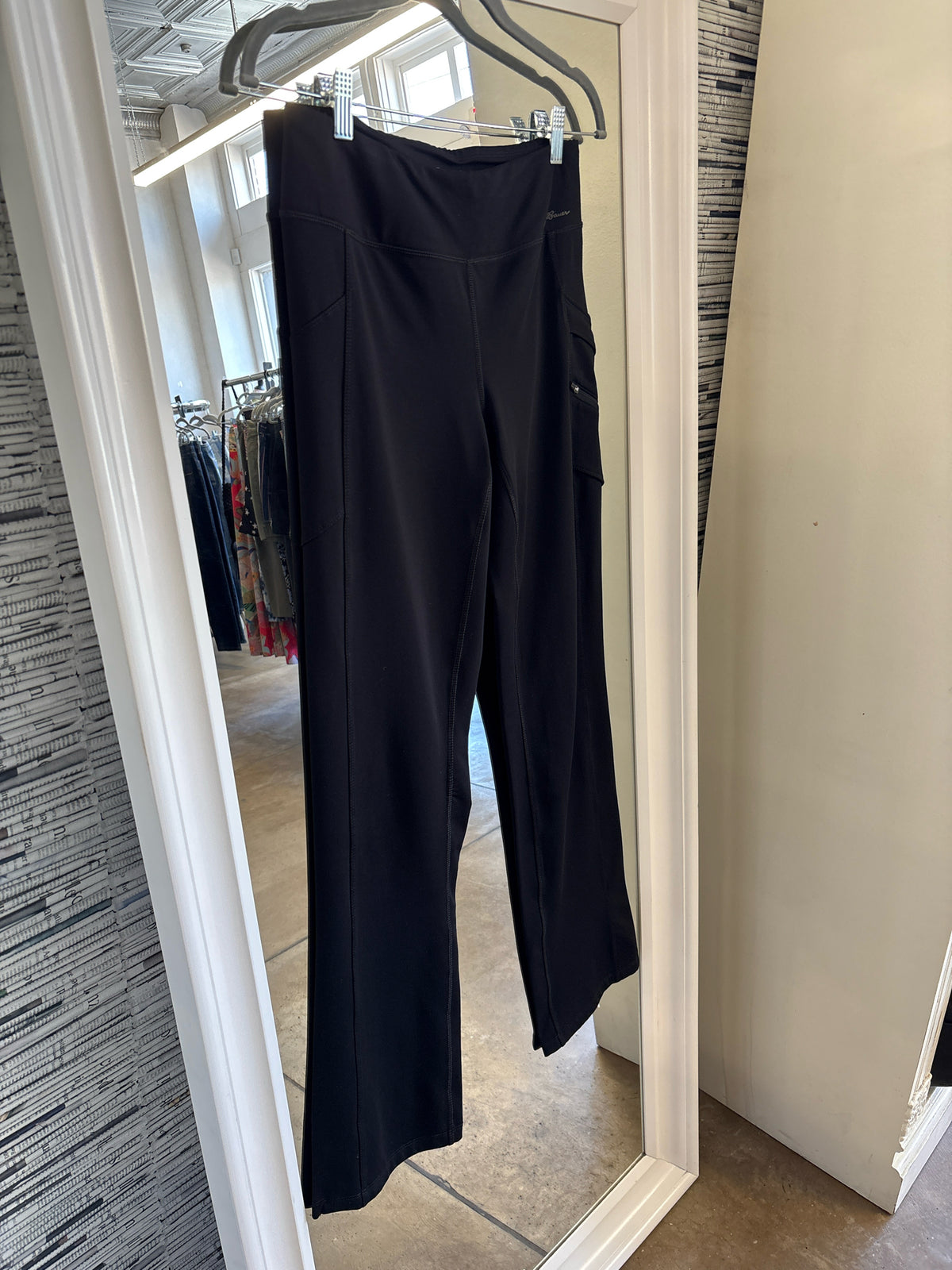 Eddie Bauer Size M Black Leggings