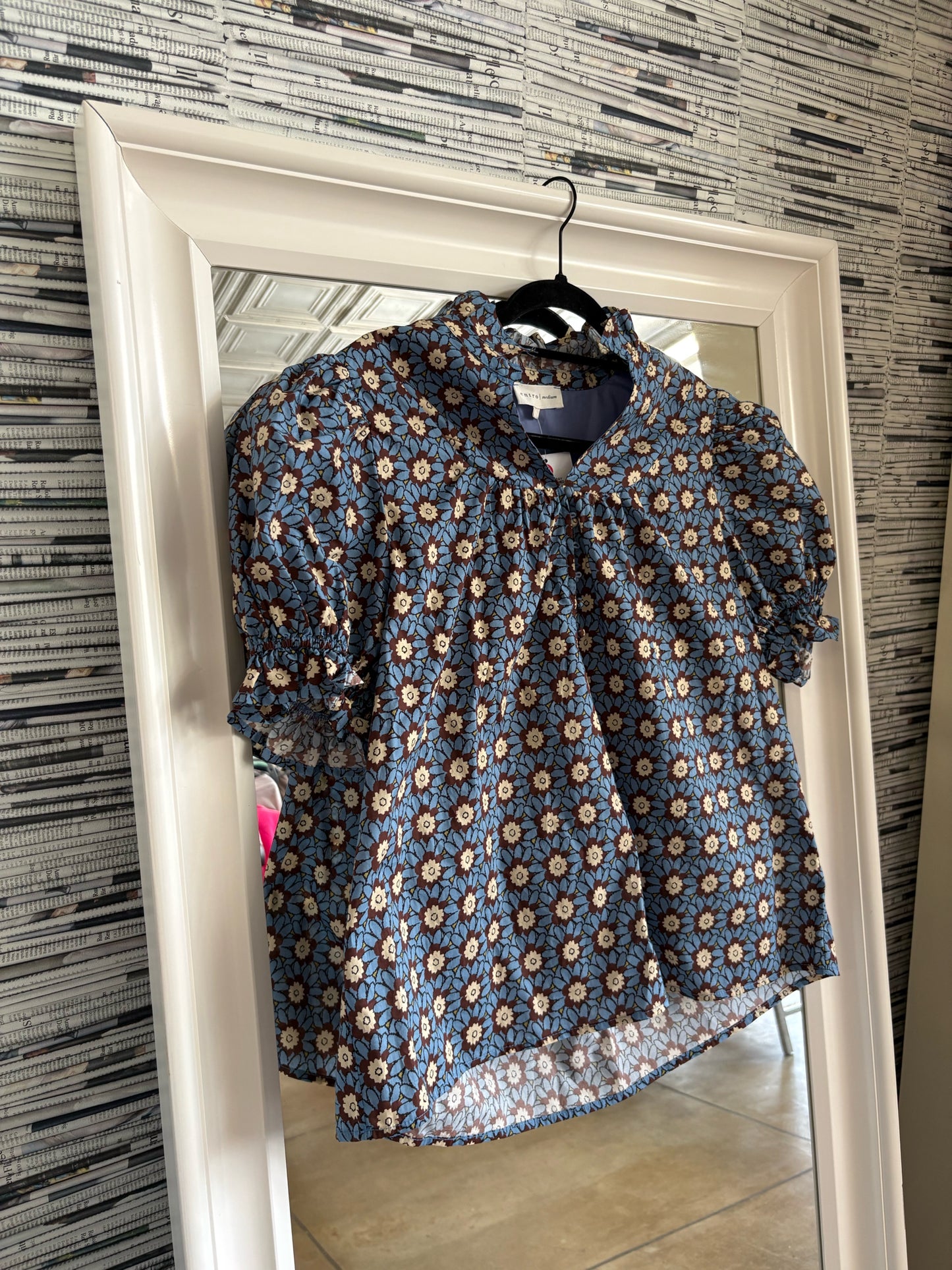 entro Size S Blue/Brown Top