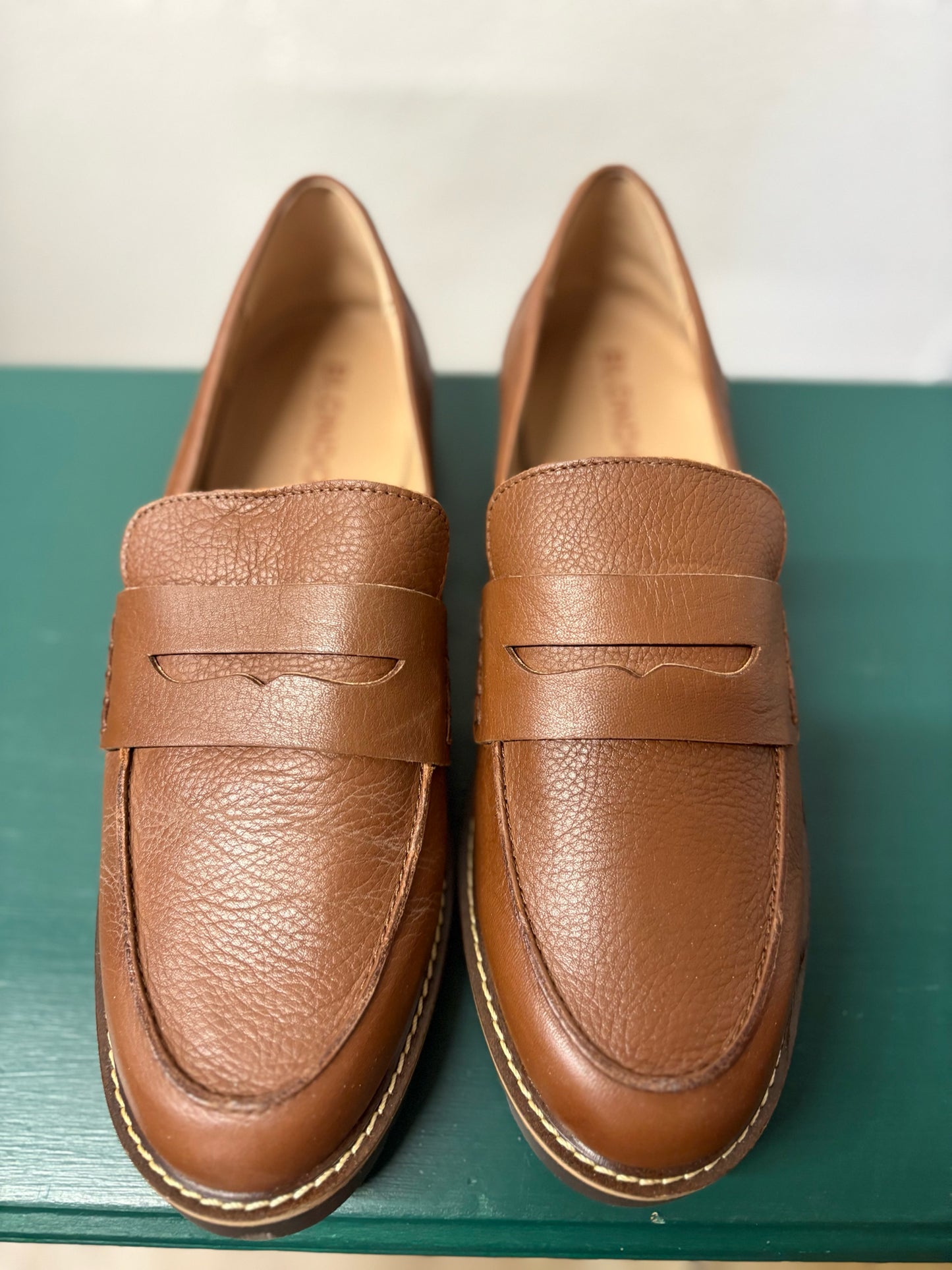 Blondo Shoe Size 10 Tan Loafers