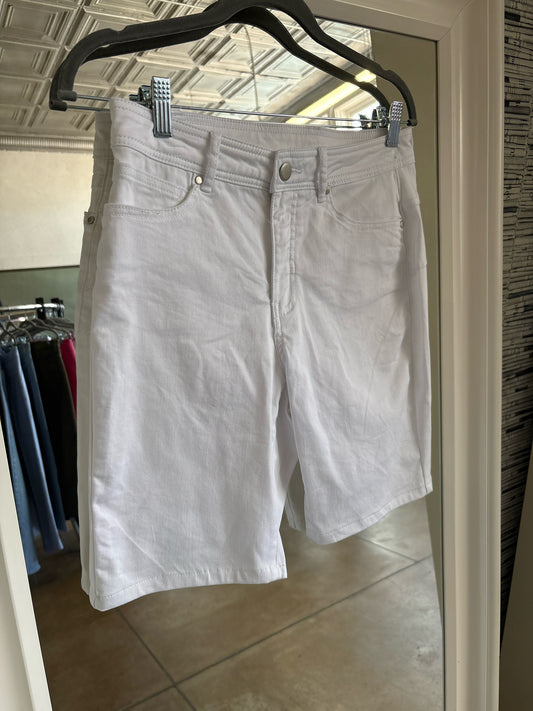Tribal Size 6 White Shorts