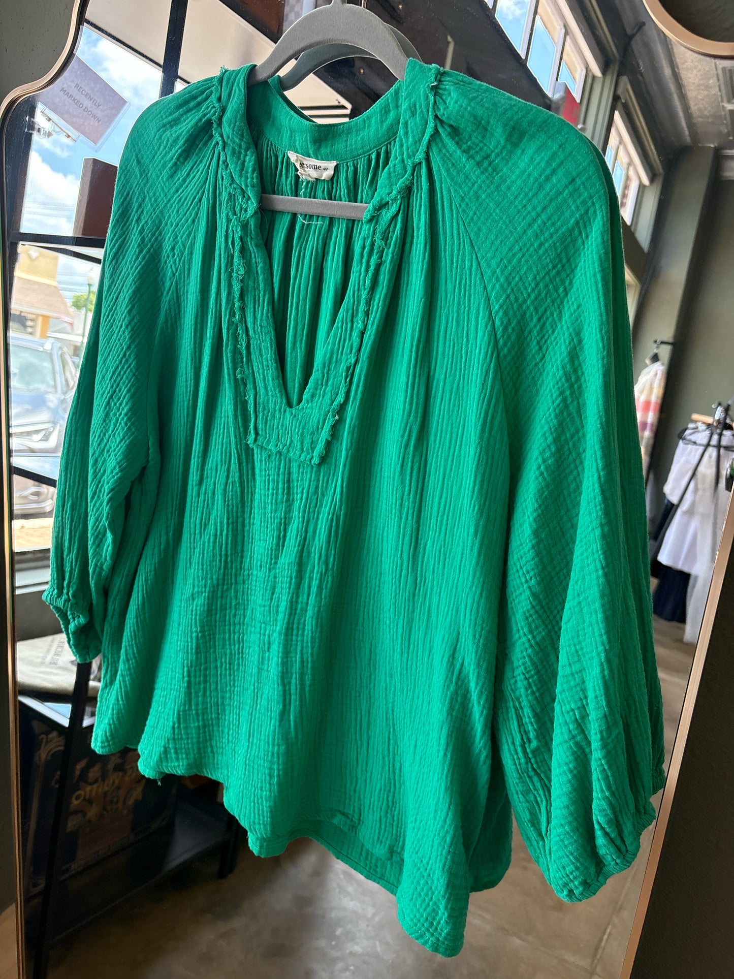 ee:some Size S Green Top
