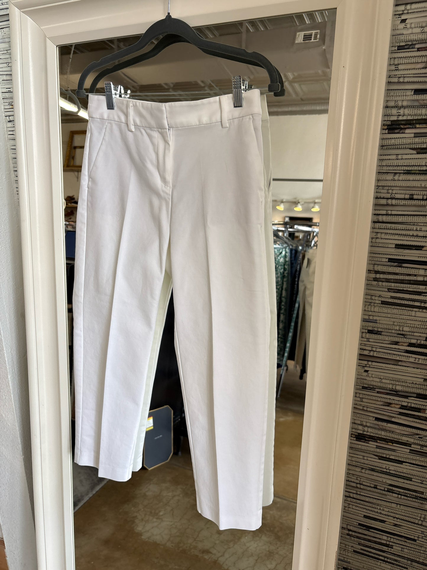 LOFT Size 0P White Pants