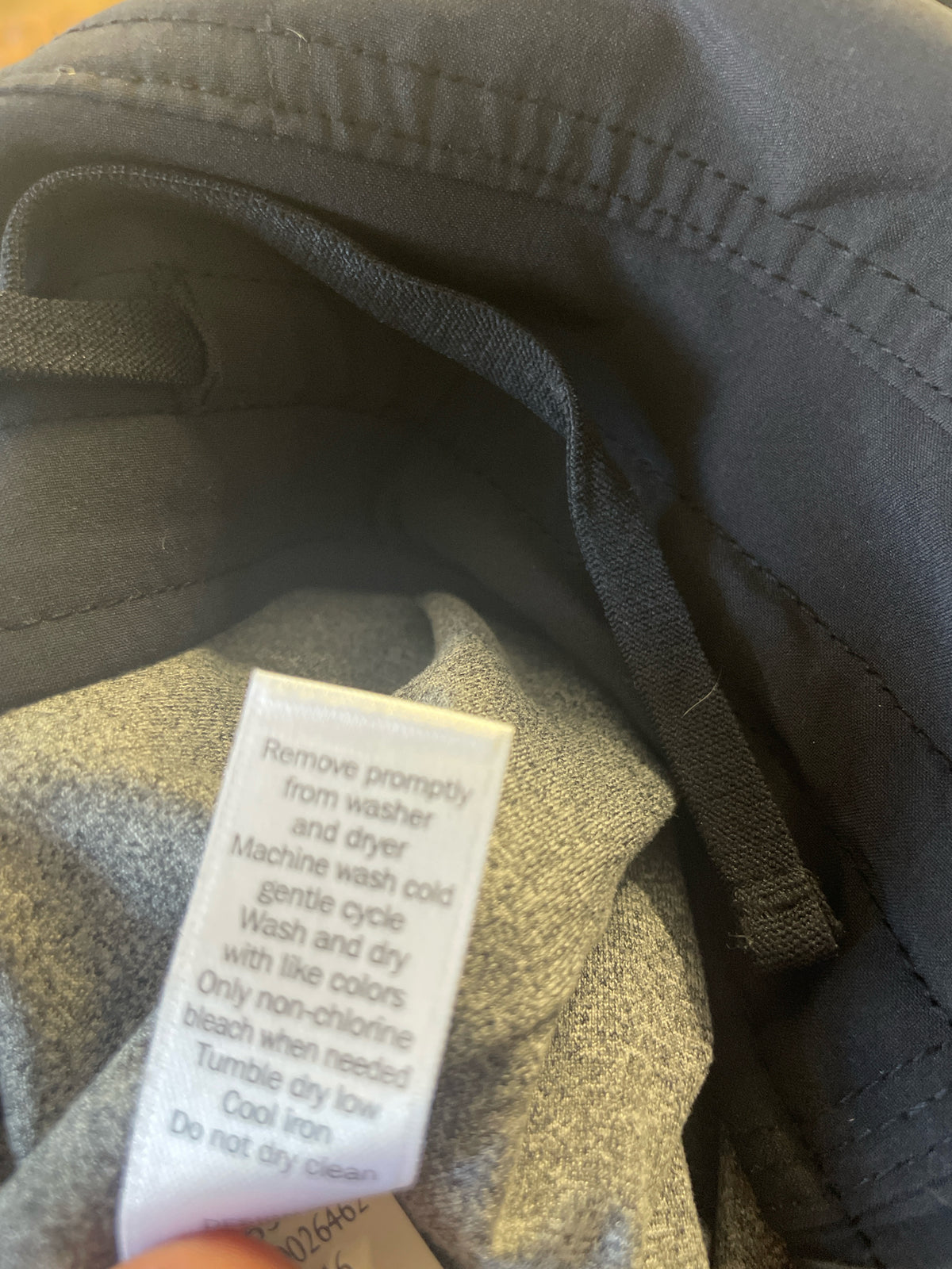 ATHLETA Size 4 Black Sweatpant