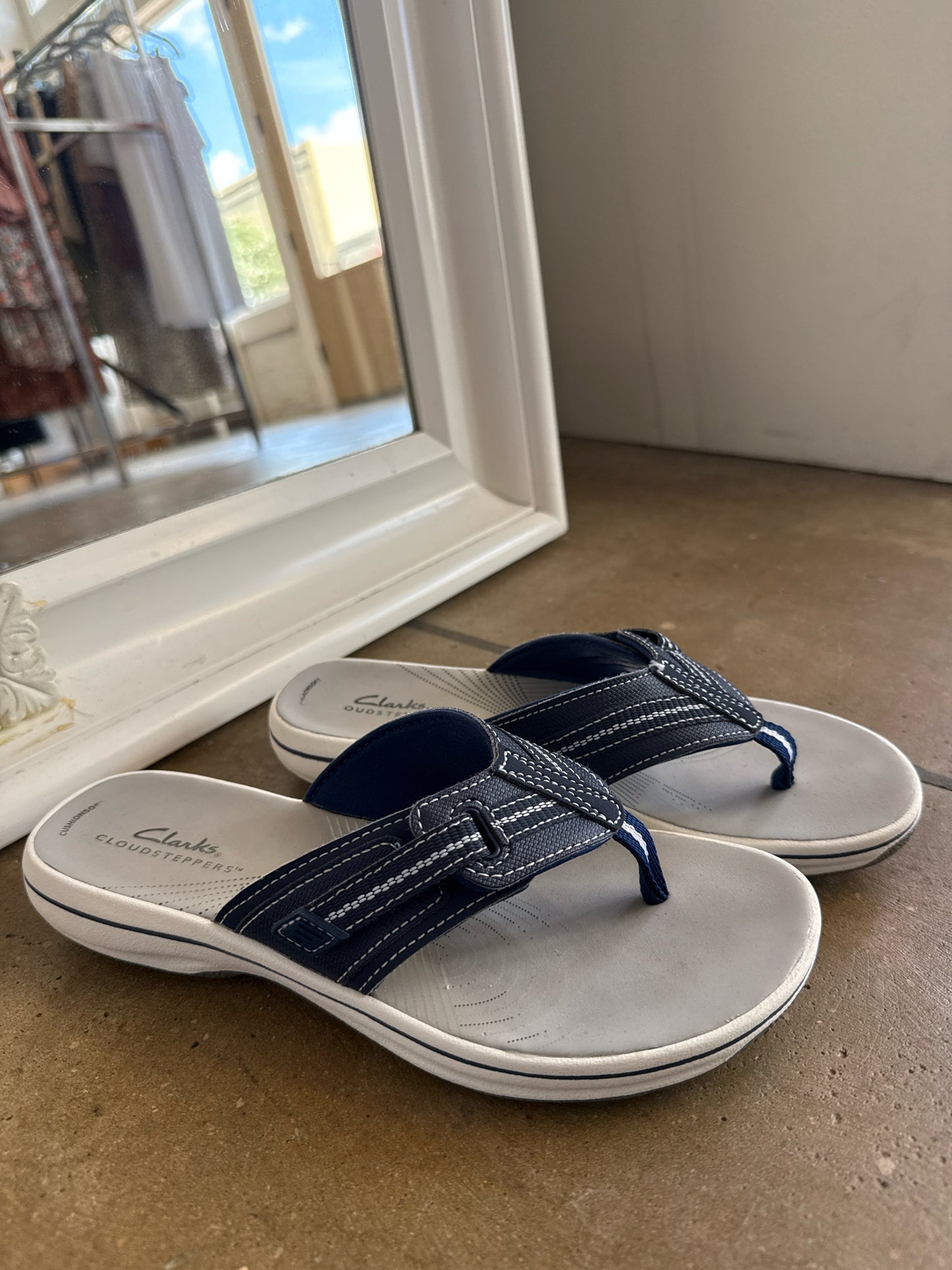 Clarks Shoe Size 6 Blue Flip Flops