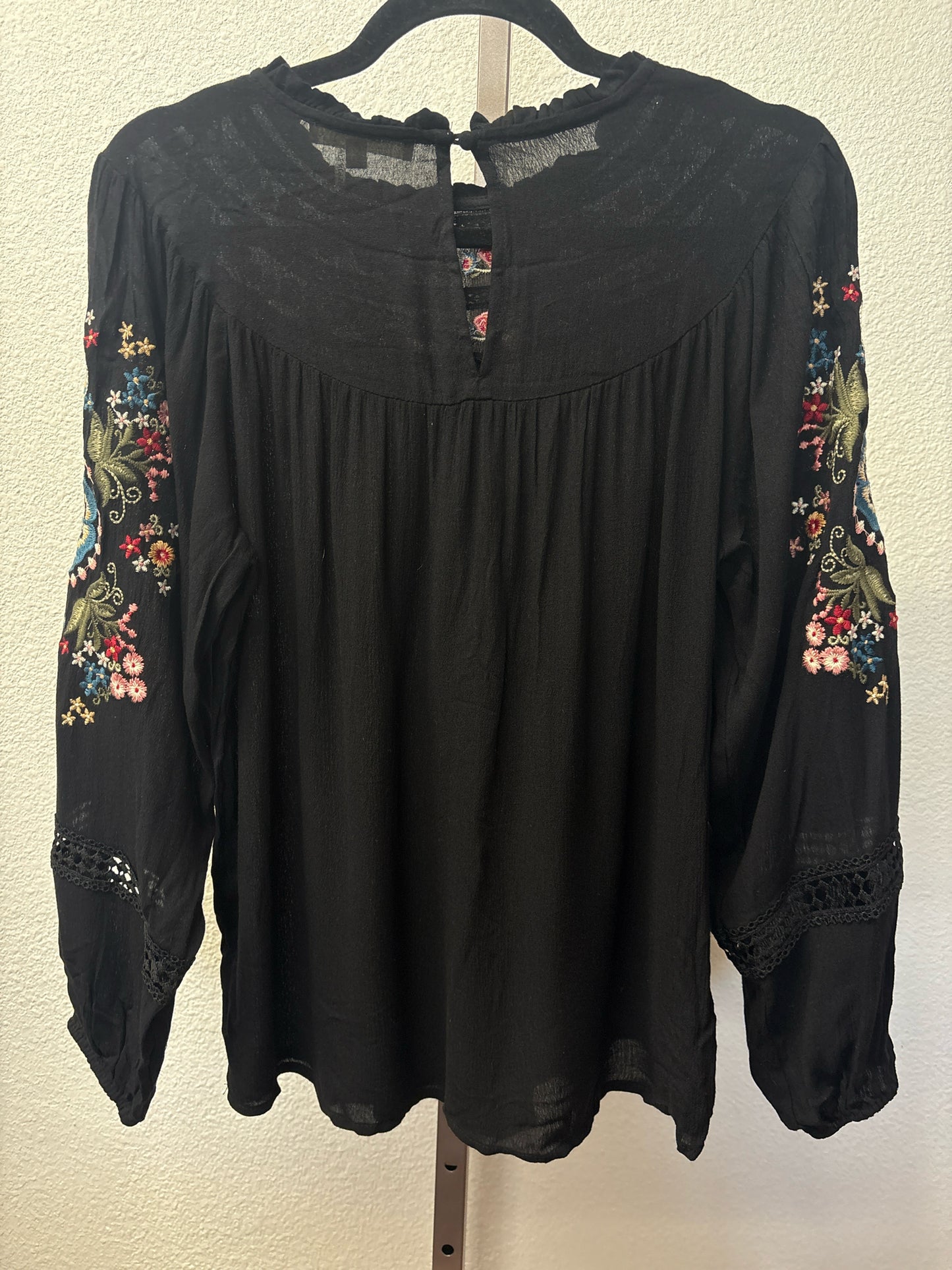 Andree M Black/Multi Embroidered Pullover/Hoodie