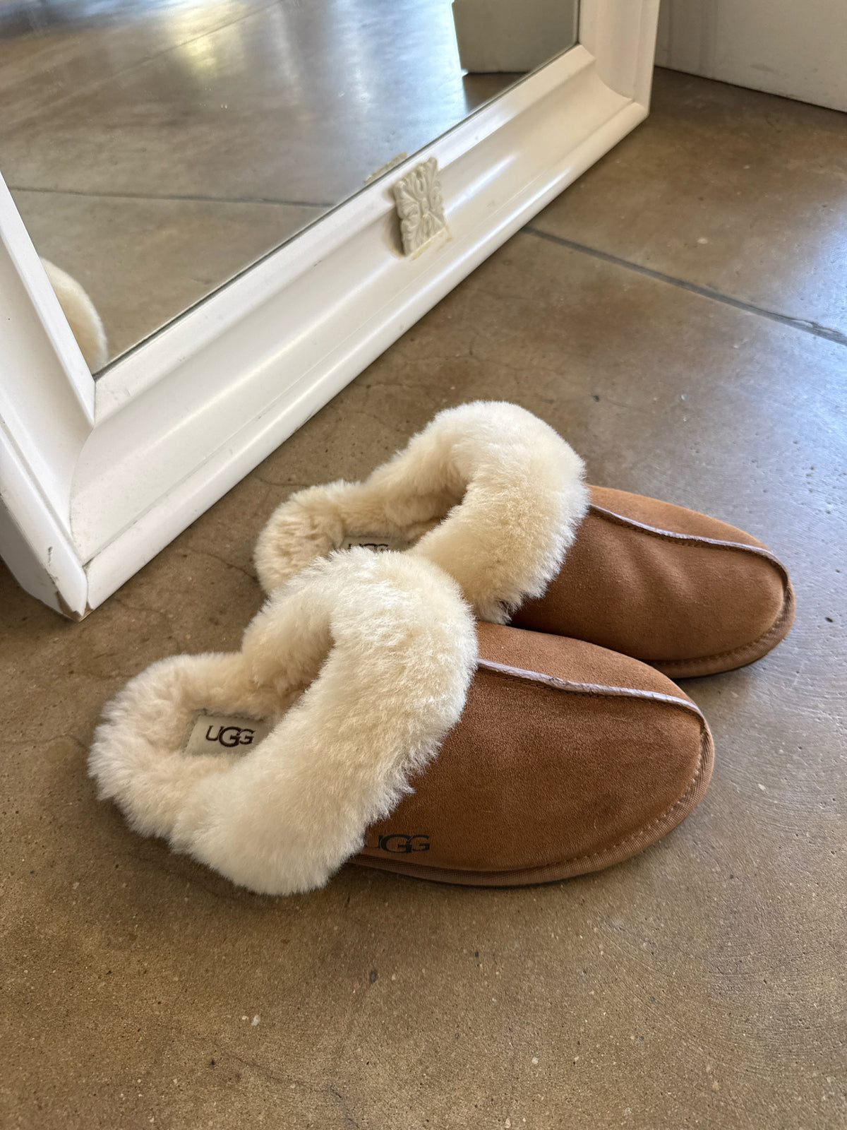 Ugg Shoe Size 9 Brown Loafers