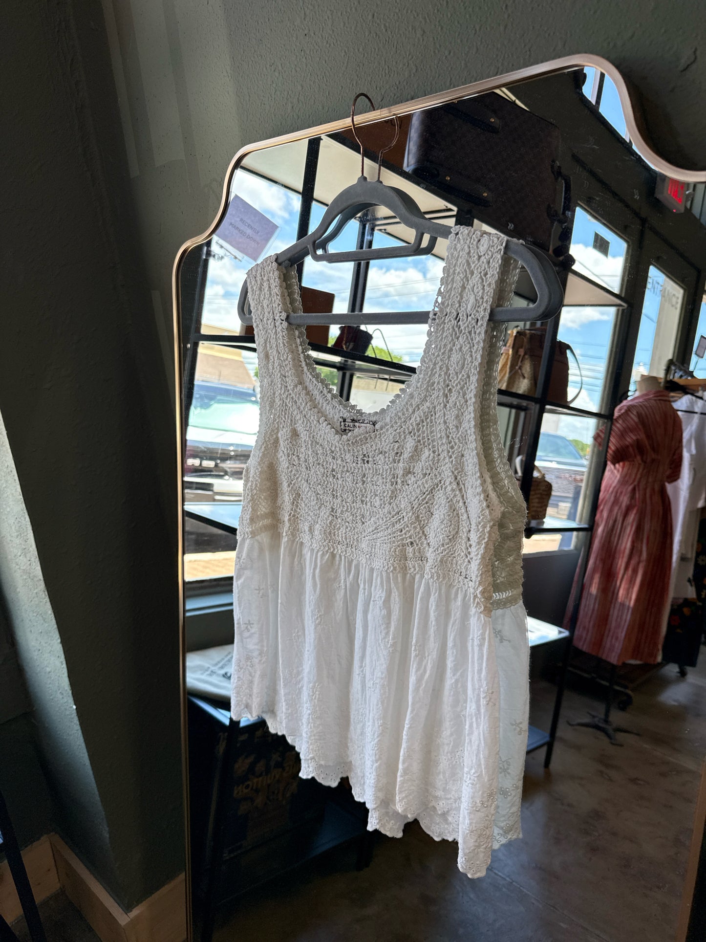 Flying Tomato Size M White Top