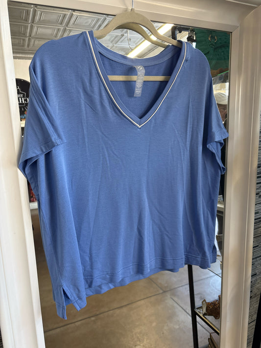 Lou & Grey Size XL Blue/White V-neck Tops