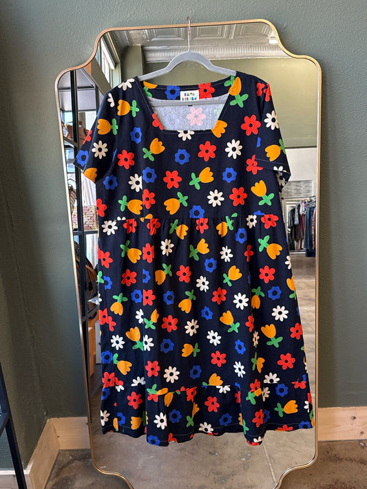 Ersa Fibers Size 2X Black/Multi Flowers Dress