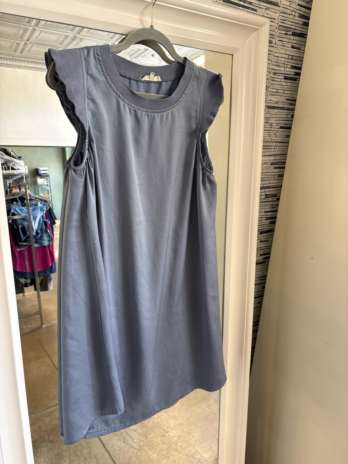 Easel Size S Blue Dress