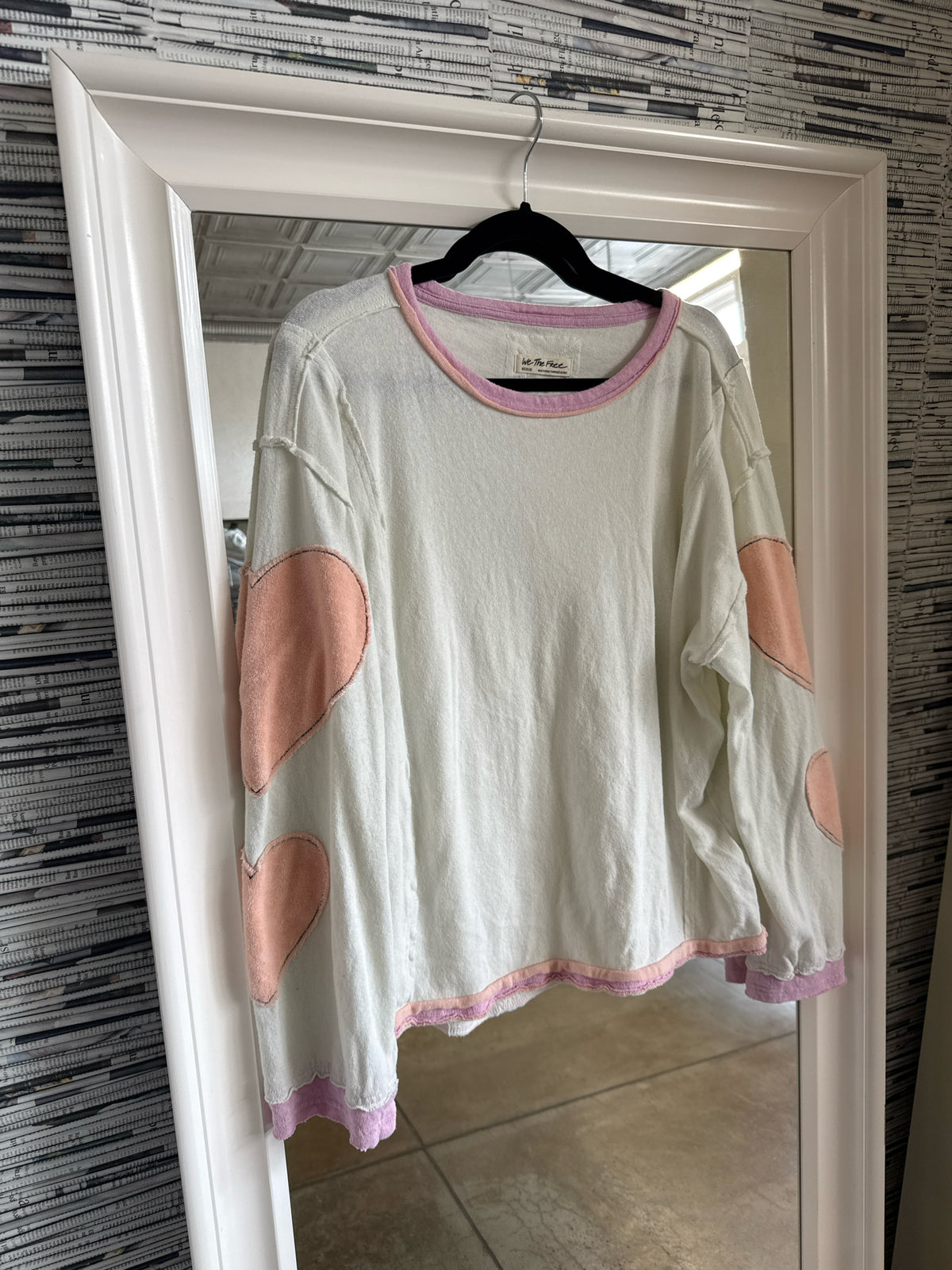We The Free Size M Cream Sweatshirt/Hoodie