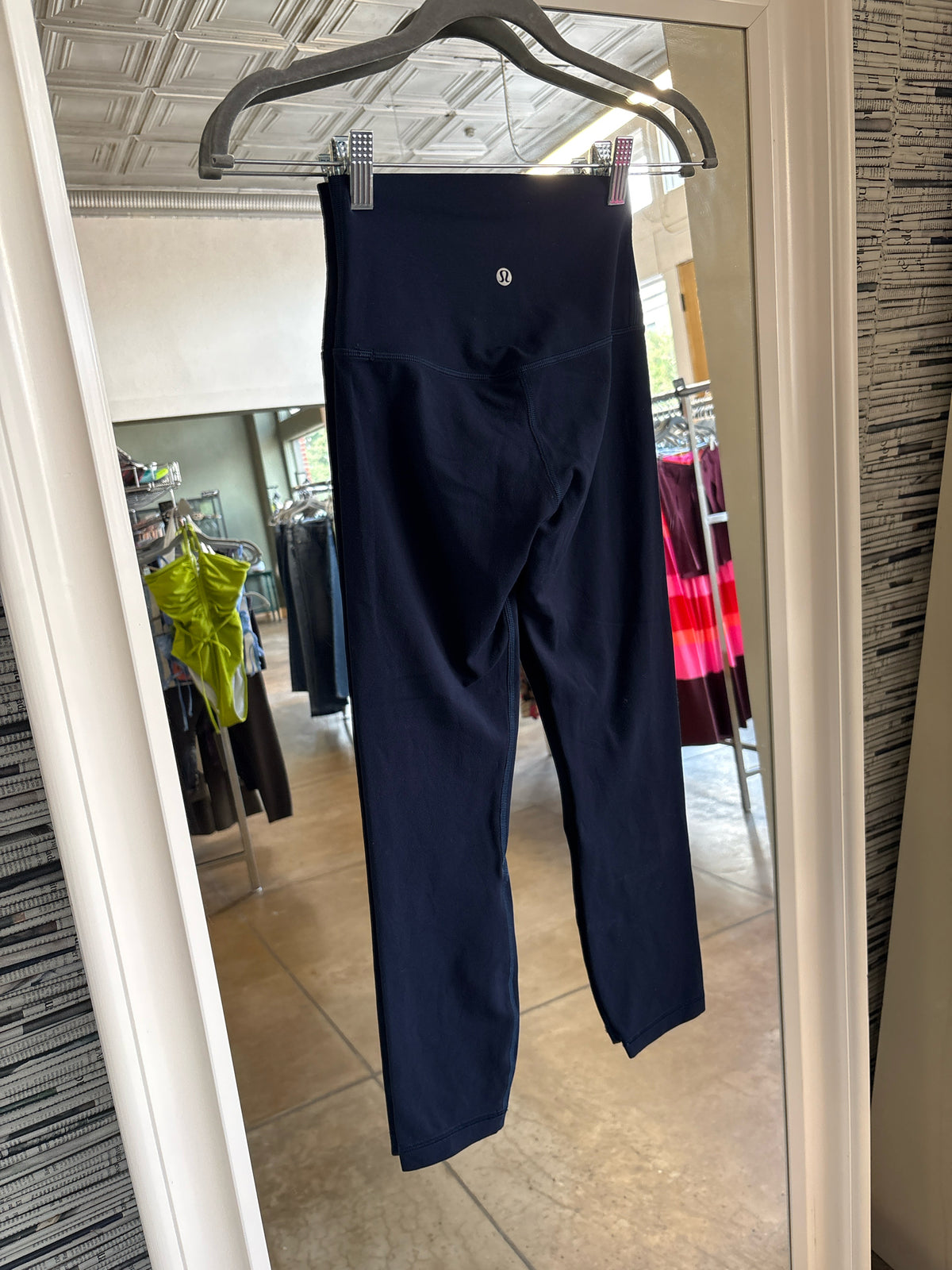 Lululemon Size 2 Navy Legging