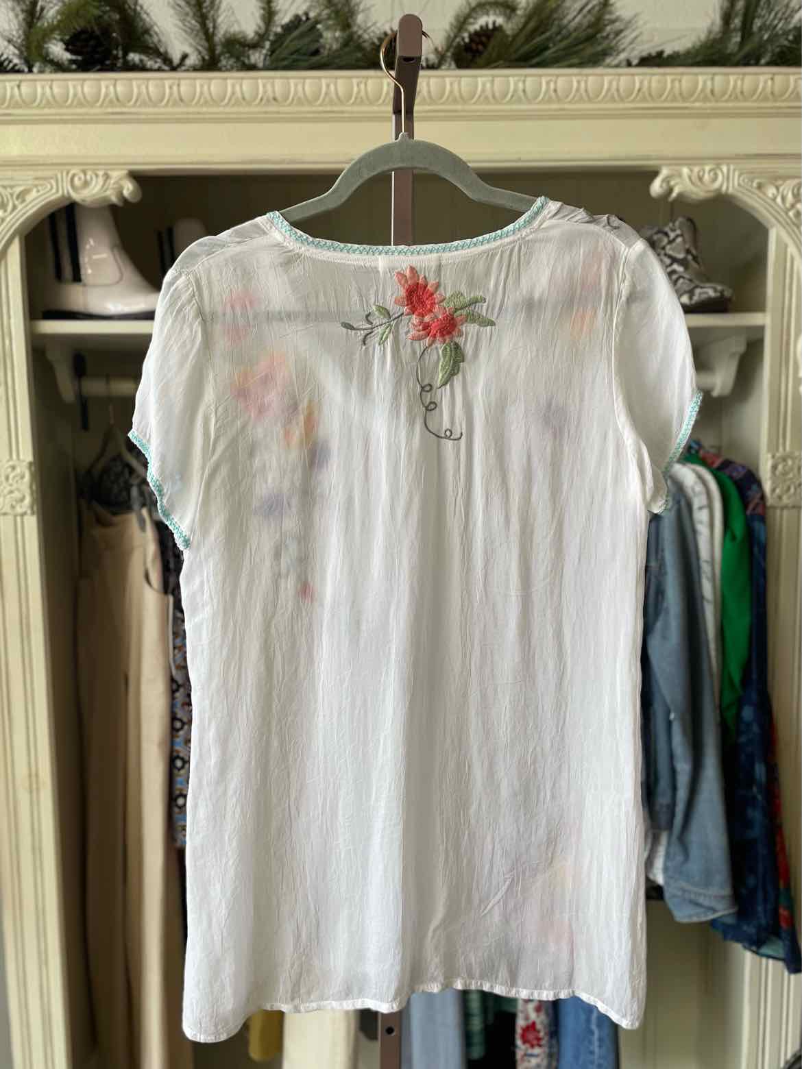 Johnny Was Size XS white/multi Embroidered Top